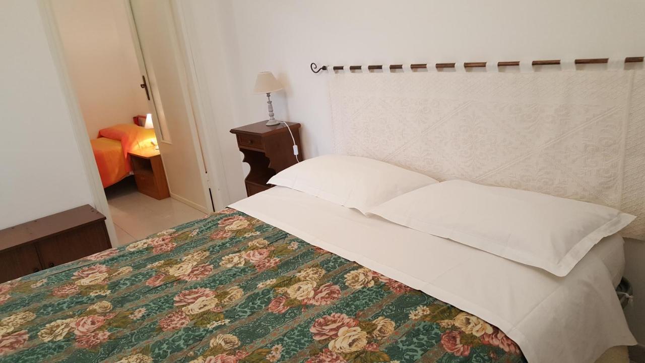Il Giardino Del Nespolo Bed & Breakfast Alghero Dış mekan fotoğraf
